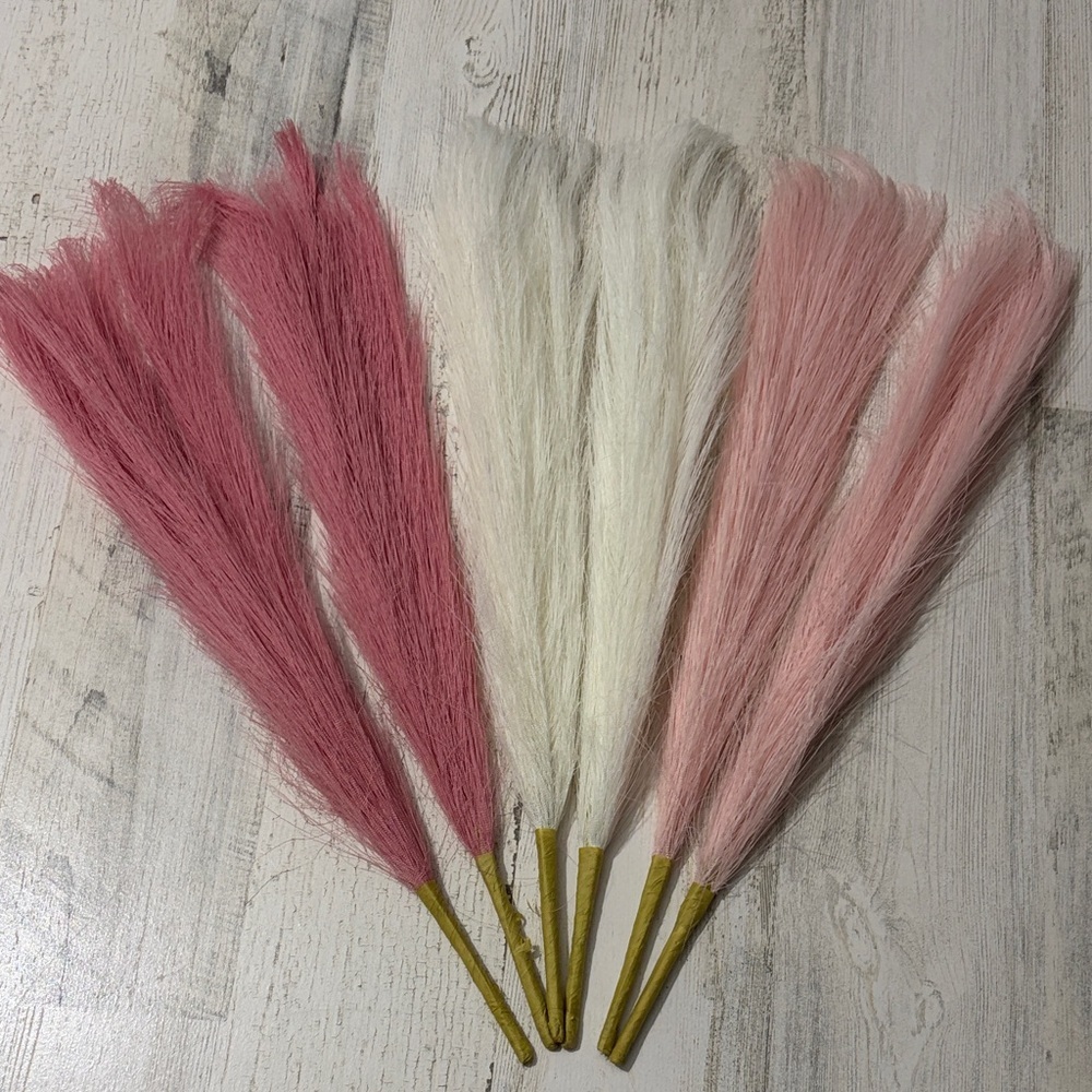 Pink and White Decorative Pampas Grass - Picture 2 of 4